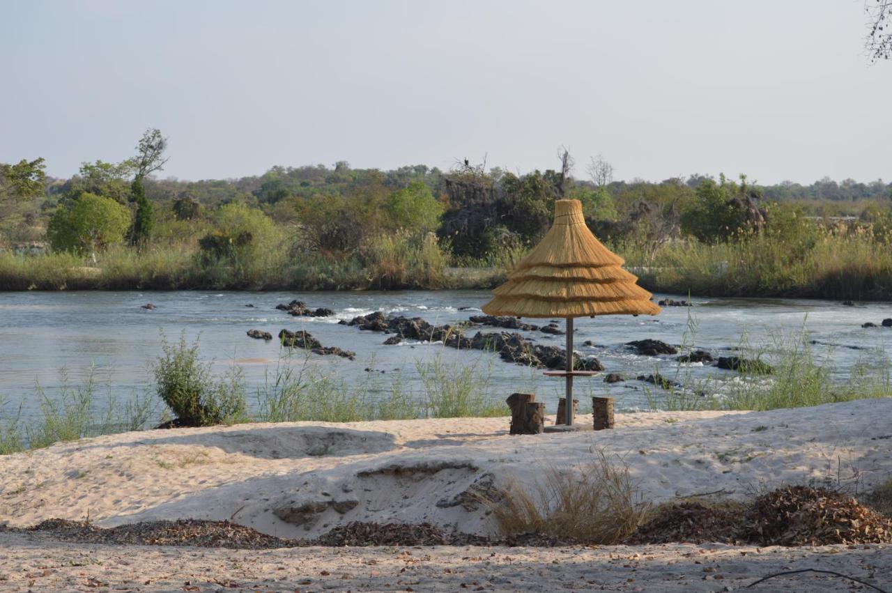 White Sands Lodge Divundu Экстерьер фото